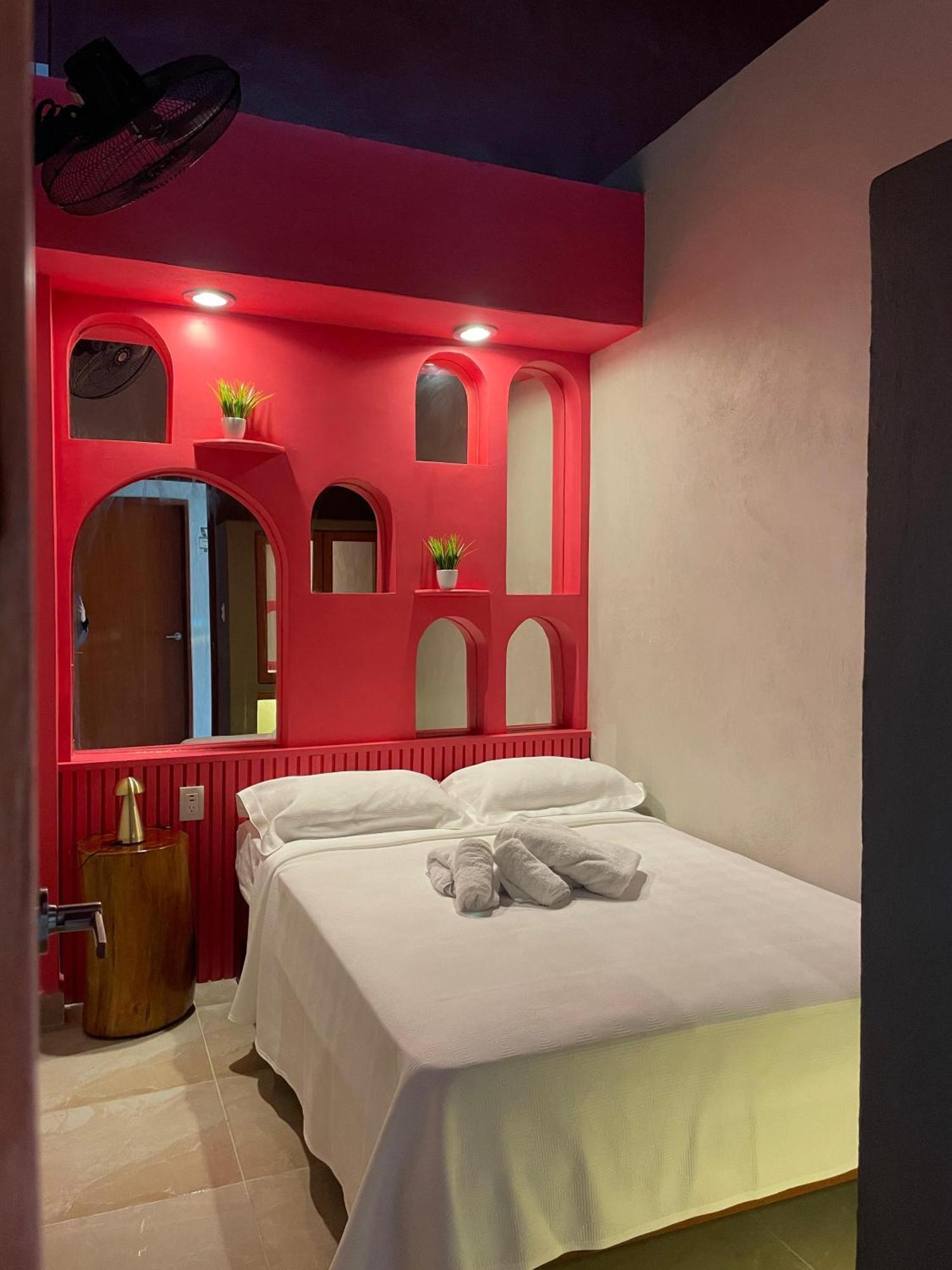 Hostal Poquito A Poquito فالادوليد المظهر الخارجي الصورة