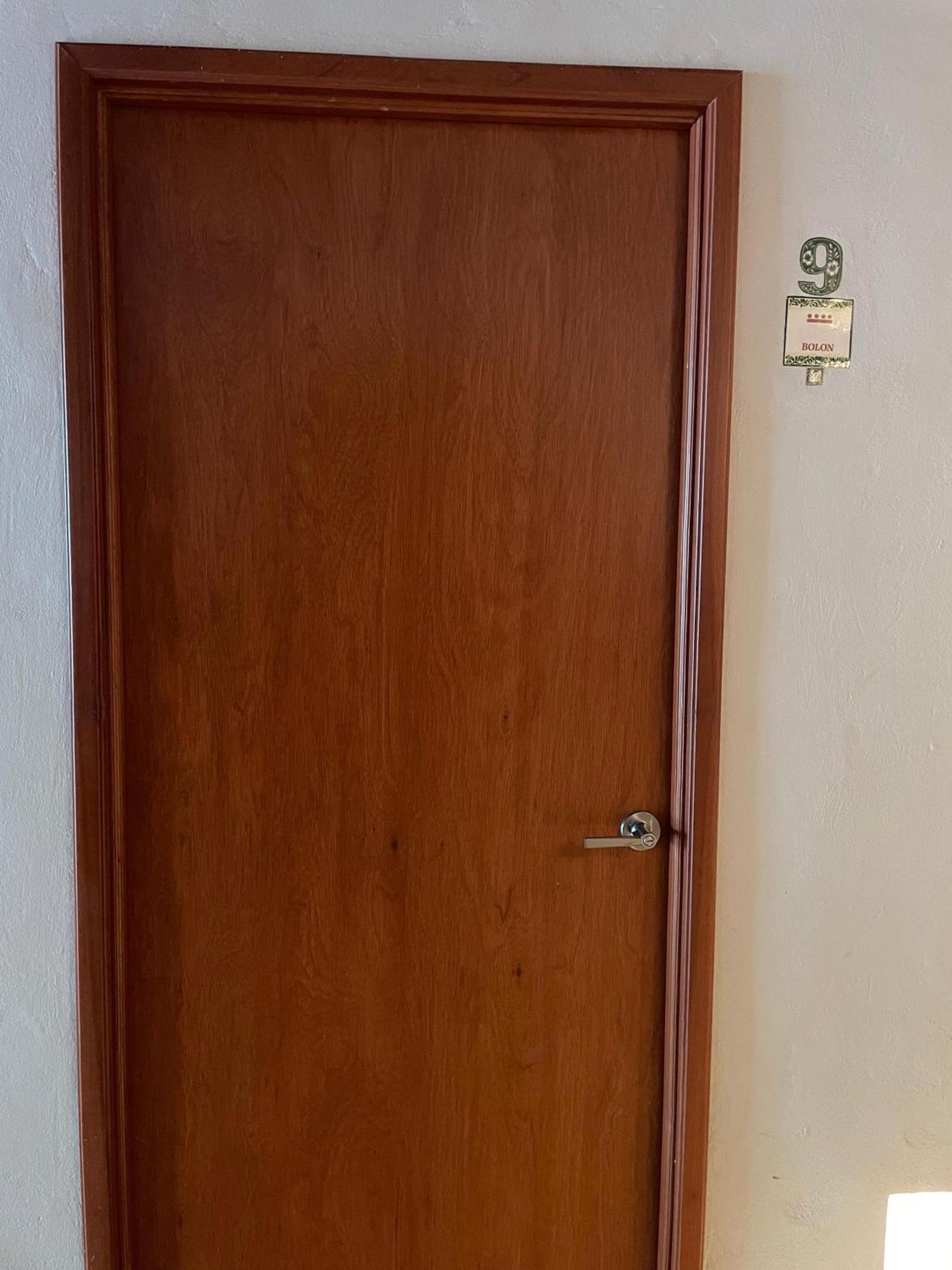 Hostal Poquito A Poquito فالادوليد المظهر الخارجي الصورة