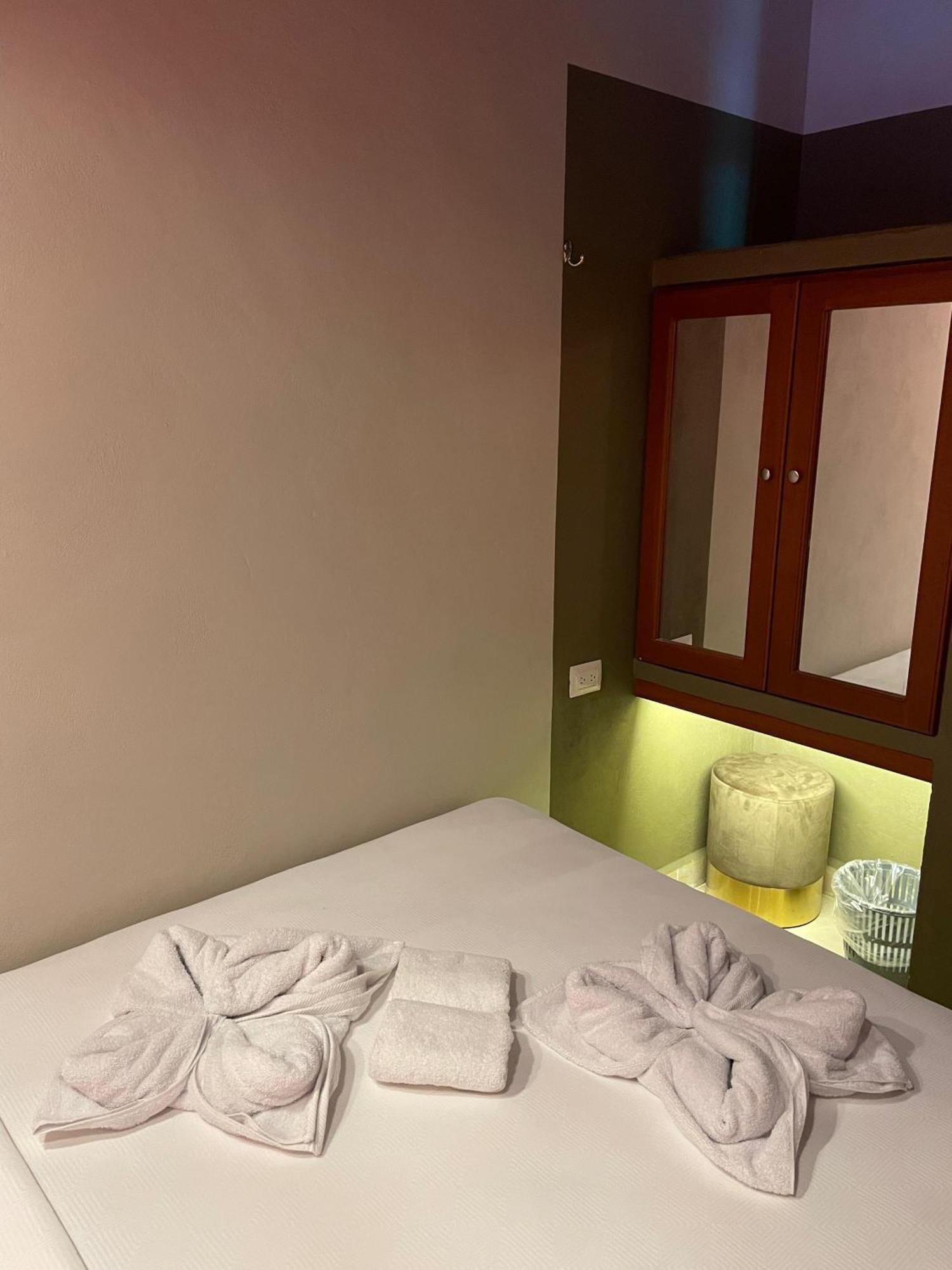 Hostal Poquito A Poquito فالادوليد المظهر الخارجي الصورة