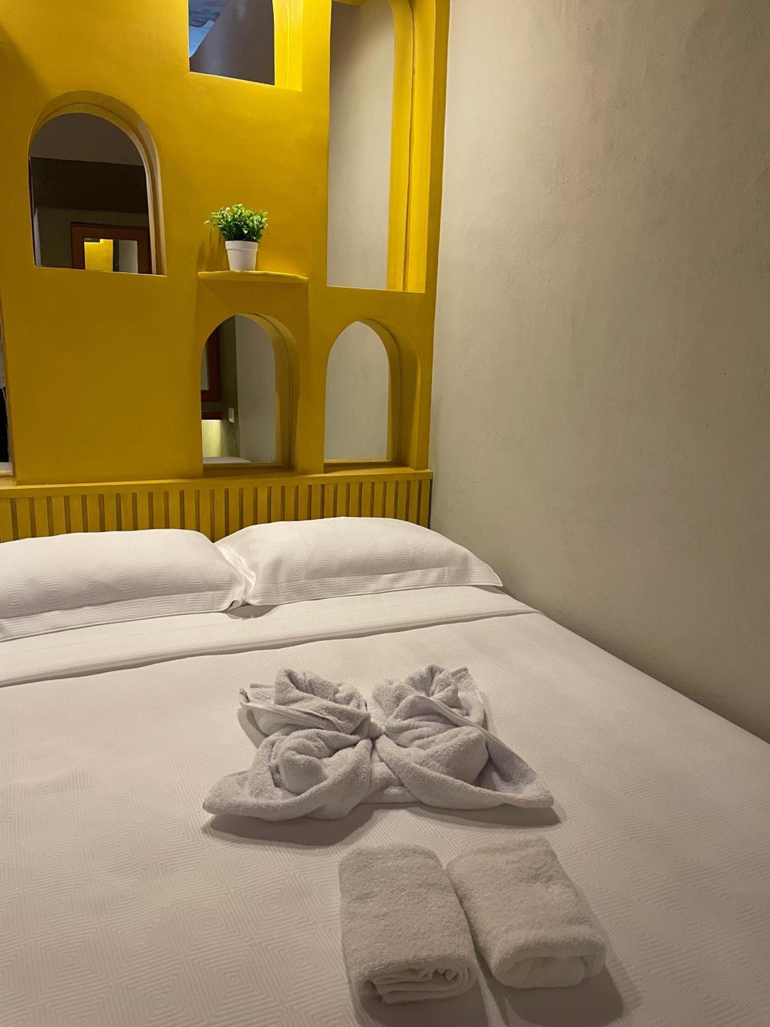 Hostal Poquito A Poquito فالادوليد المظهر الخارجي الصورة