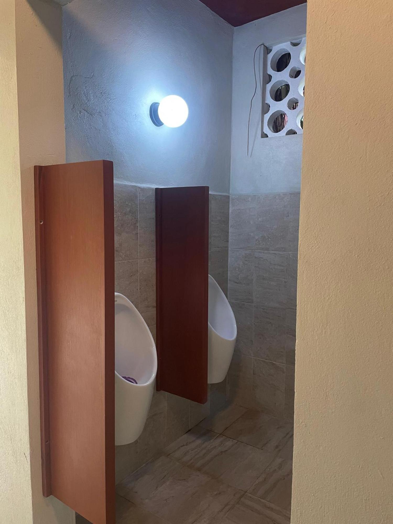 Hostal Poquito A Poquito فالادوليد المظهر الخارجي الصورة